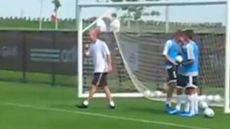 С вратарём один на один - смотреть видео (0:31)