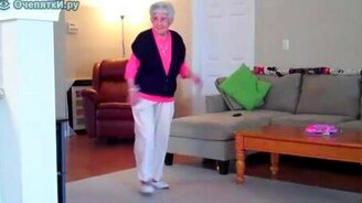 Бабуля в ударе - смотреть видео (1:04)