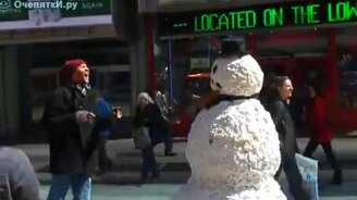 Пугающий снеговик - смотреть видео (2:39)