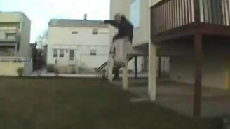 Ведьмак на стуле - смотреть видео (0:05)