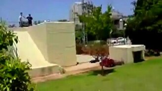 Испугался прыгать - смотреть видео (0:19)