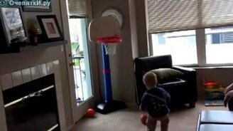 Двухлетняя звезда - смотреть видео (2:53)