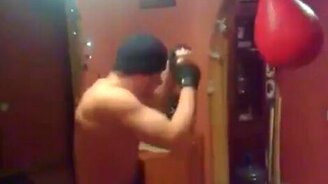 Оторвал от занятия - смотреть видео (0:44)