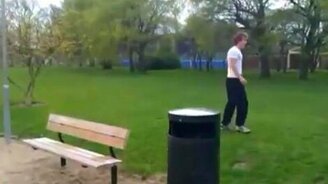 Пахом об урну - смотреть видео (0:42)