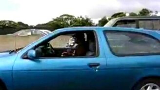 Когда в пробке заскучаешь... - смотреть видео (0:12)