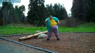 Толстяки с хула-хупом - смотреть видео (1:39)