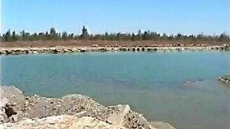 Мощный взрыв под водой - смотреть видео (0:16)