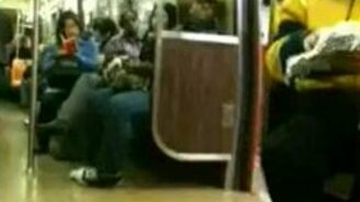 Заснула в руках с хот-догом - смотреть видео (0:54)