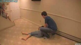 Странный гипноз - смотреть видео (0:46)