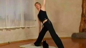 Кошачья йога - смотреть видео (0:33)