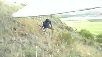 Сдуло ветром - смотреть видео (0:44)