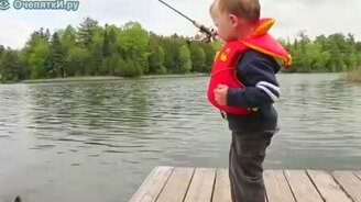 Юный рыбак - смотреть видео (1:24)