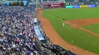 Мяч в стакане! - смотреть видео (0:34)