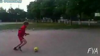 Футболист снайпер - смотреть видео (0:16)