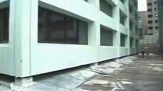 Снос небоскрёба - смотреть видео (0:35)