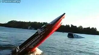 Два двигателя на катере - смотреть видео (1:49)