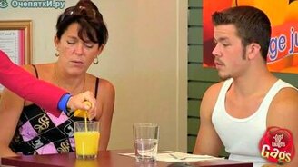 Розыгрыш с соком - смотреть видео (1:17)