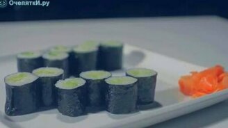 Учимся есть роллы - смотреть видео (0:57)