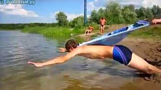 Пляжный супермен - смотреть видео (0:24)