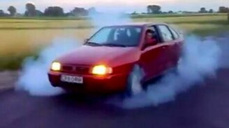 Огненный отжиг резины - смотреть видео (1:19)