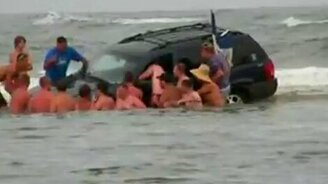 Джип в море - смотреть видео (1:14)