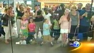 Мальчишка не растерялся - смотреть видео (0:13)