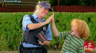 Потеряли контроль над машинкой - смотреть видео (1:46)