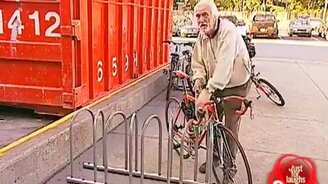 Помогите украсть велосипед - смотреть видео (1:40)