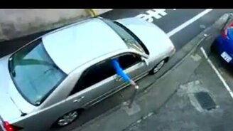 Тесная улочка - смотреть видео (0:49)