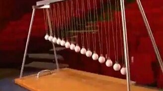 Забавная настольная игрушка - смотреть видео (1:45)