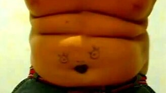 Поющий пупок - смотреть видео (0:05)