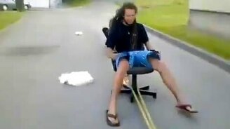 Глупое катание - смотреть видео (1:38)