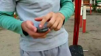 Фокус с мобильником - смотреть видео (0:24)