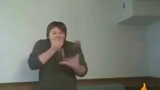 Голодный жонглёр - смотреть видео (0:30)