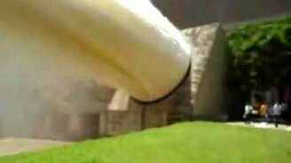 Мощная струя - смотреть видео (0:15)