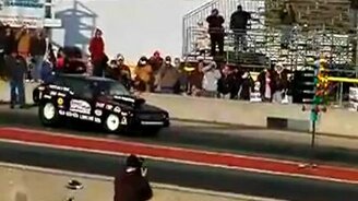 Слишком мощное авто - смотреть видео (0:32)