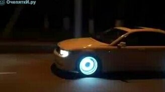 Светящиеся диски - смотреть видео (0:34)