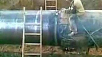 Экстремальный  сварщик - смотреть видео (0:28)