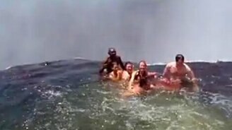 Захватывающее джакузи - смотреть видео (1:35)