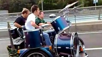 Мобильная барабанная установка - смотреть видео (0:31)