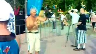 Дед-танцор - смотреть видео (1:12)