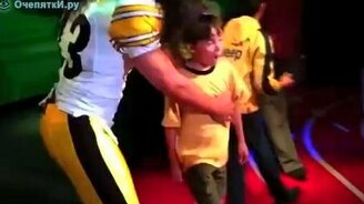 Розыгрыш с восковой фигурой - смотреть видео (1:06)