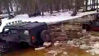 Как убить два Хаммера - смотреть видео (3:41)